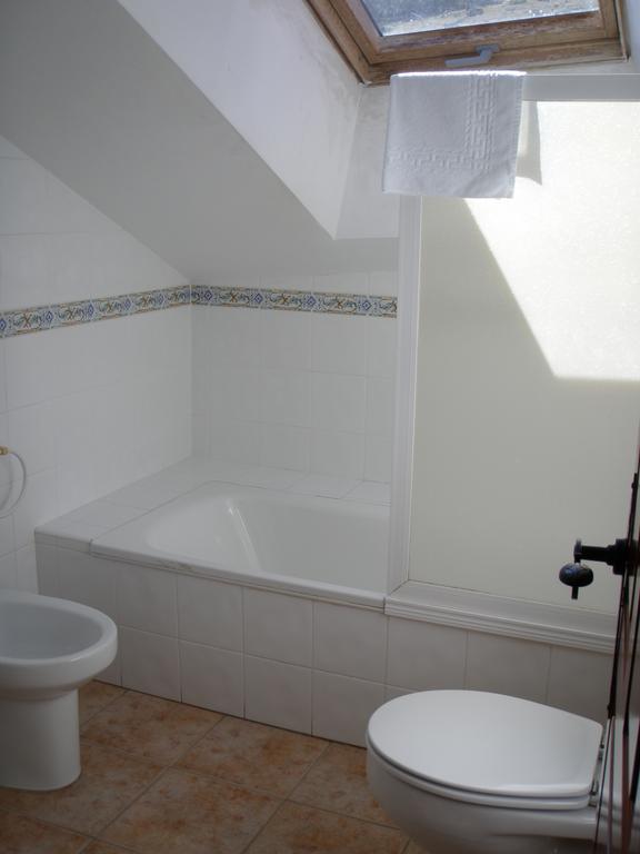 Hostal Pineda Cervera De Pisuerga Δωμάτιο φωτογραφία